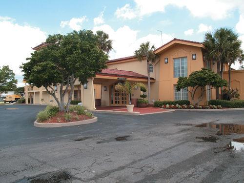 Days By Wyndham Baymeadows Motel